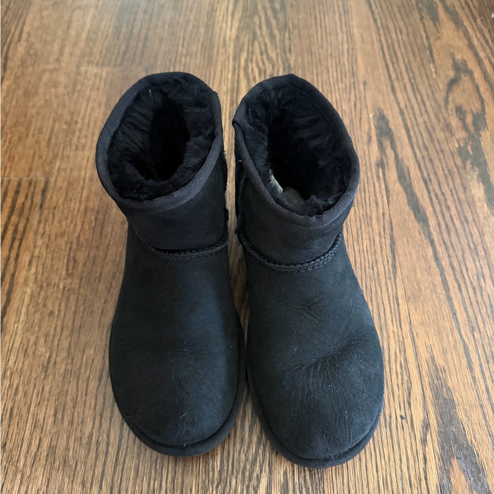 Ugg Classic Mini - image 2